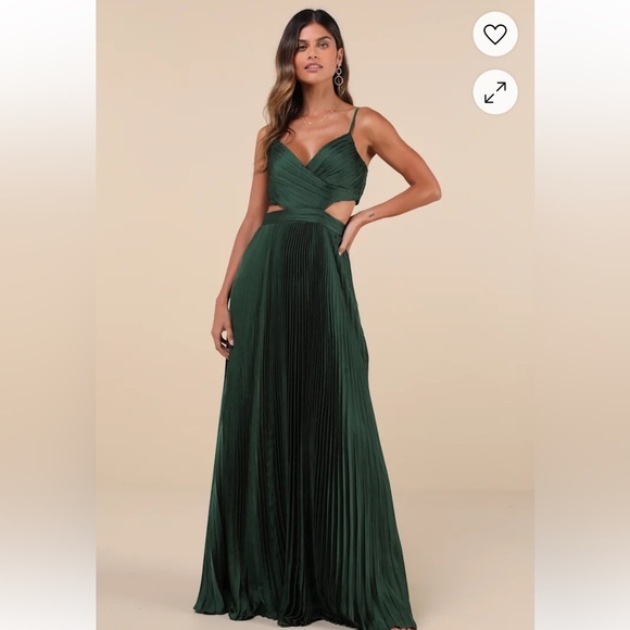 NWT! Lulus Got the Glam Emerald Green Pleated Cutout Maxi Dress. Medium $128 - Picture 1 of 8